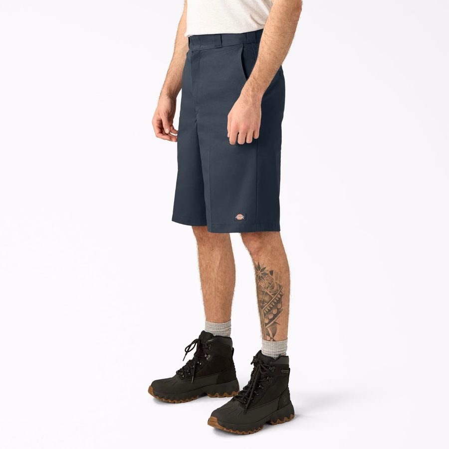 Pantaloni scurți de lucru lejeri, cu croială plată în față. 13