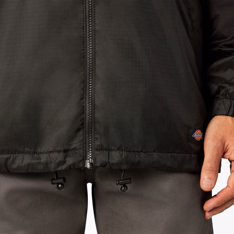 Jachetă cu glugă din nailon căptușită cu fleece