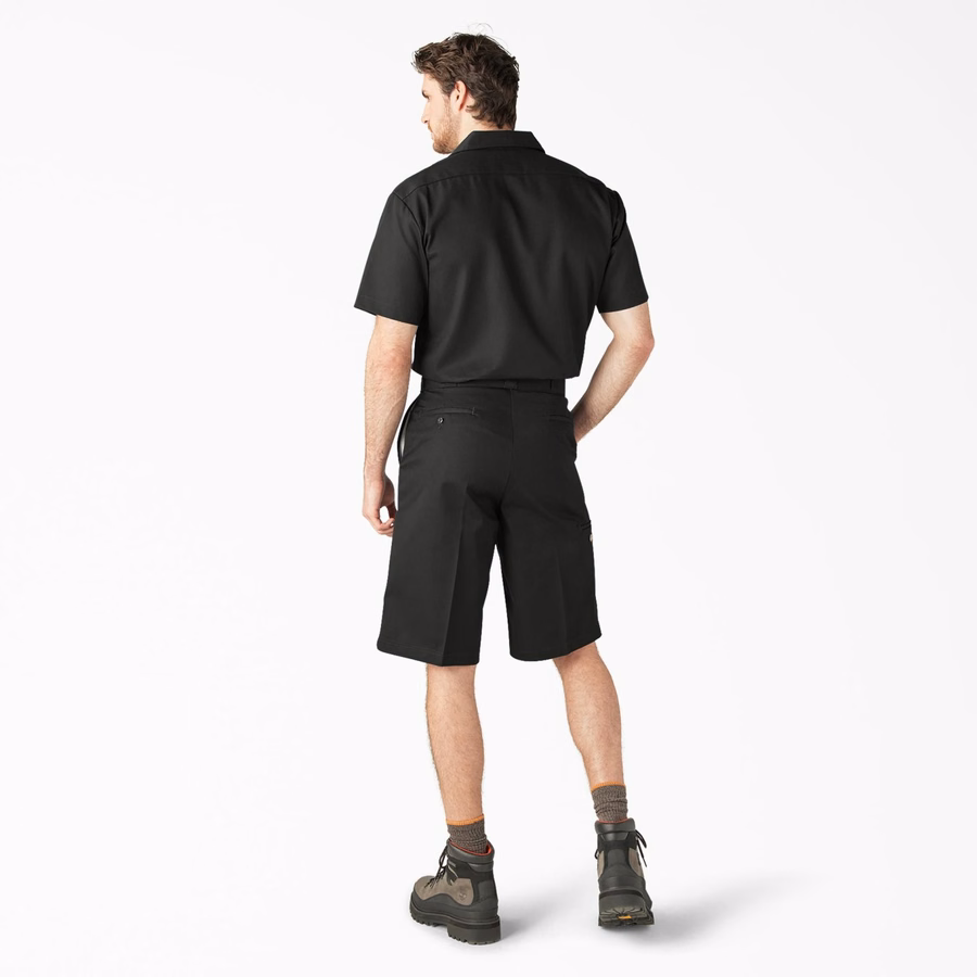 Pantaloni scurți de lucru lejeri, cu croială plată în față. 13