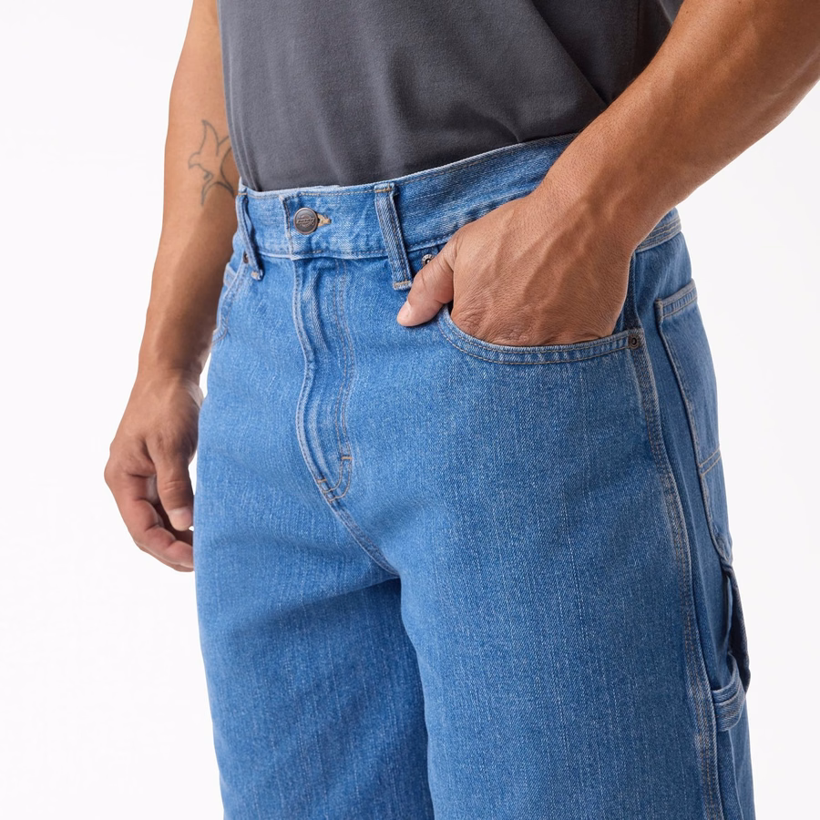 Pantaloni scurți utilitari din denim. 13