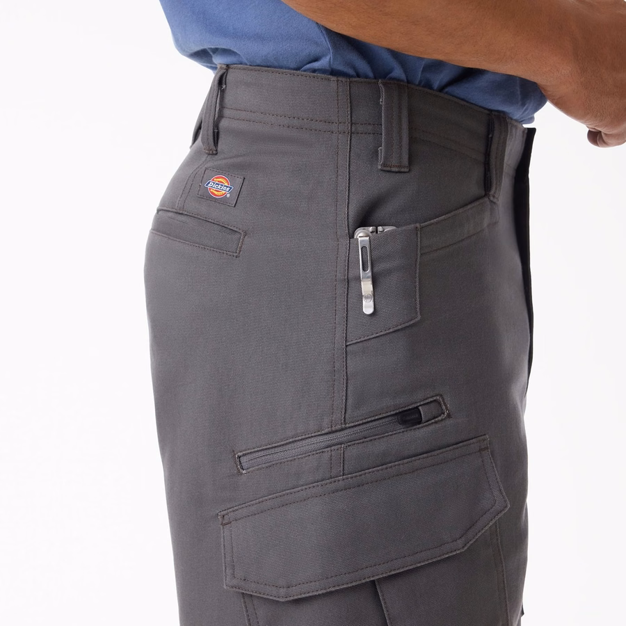 Pantaloni scurți cargo Tradebuilt. 11