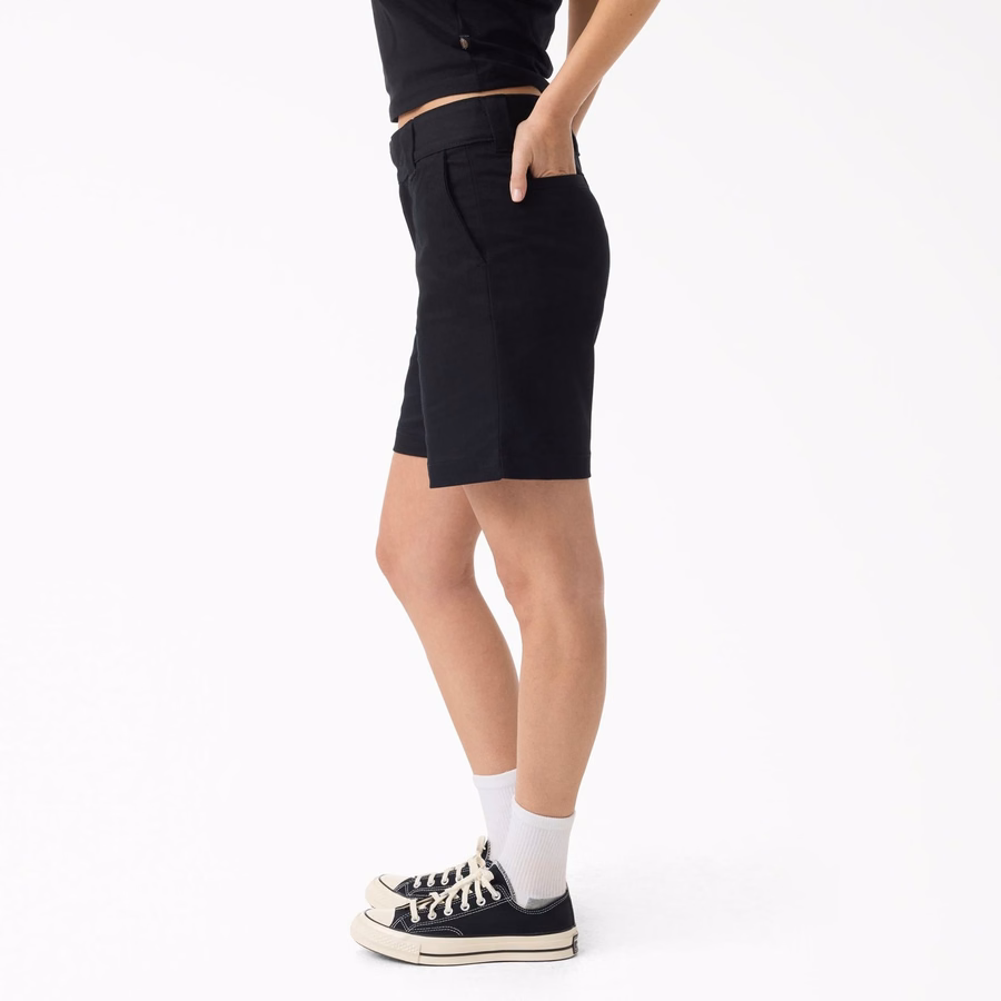 Pantaloni scurți cu partea din față plată Super Flex pentru femei. 9