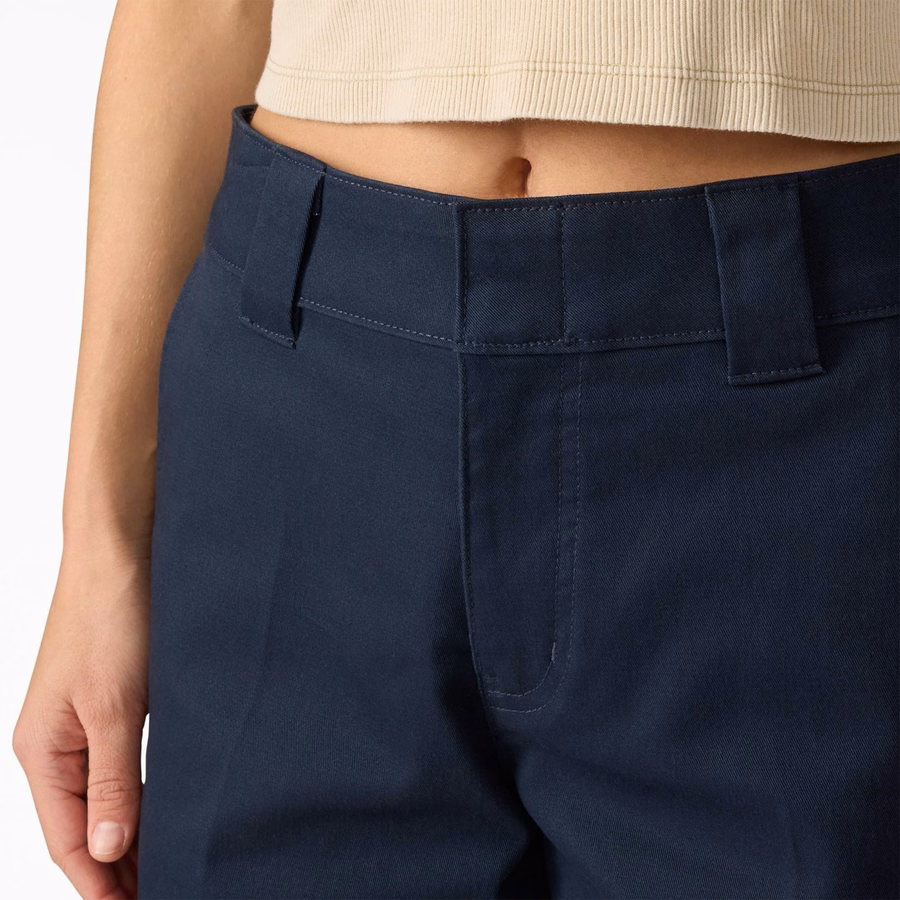 Pantaloni scurți cu partea din față plată Super Flex pentru femei. 9