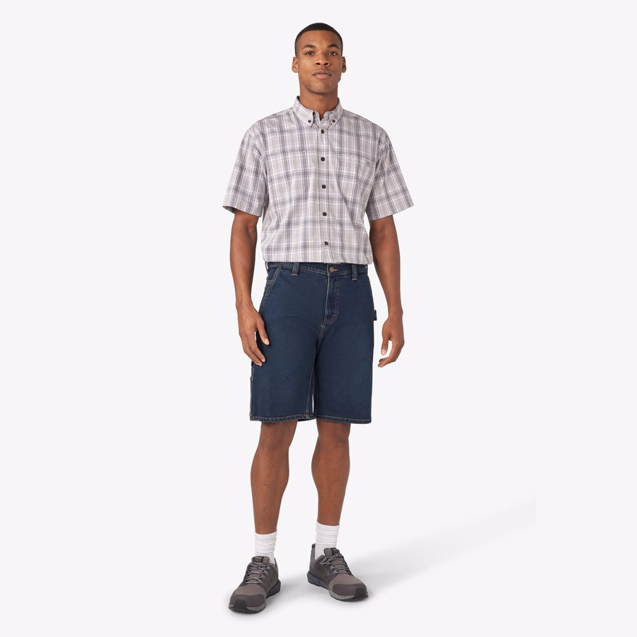 Pantaloni scurți utilitari din denim. 11