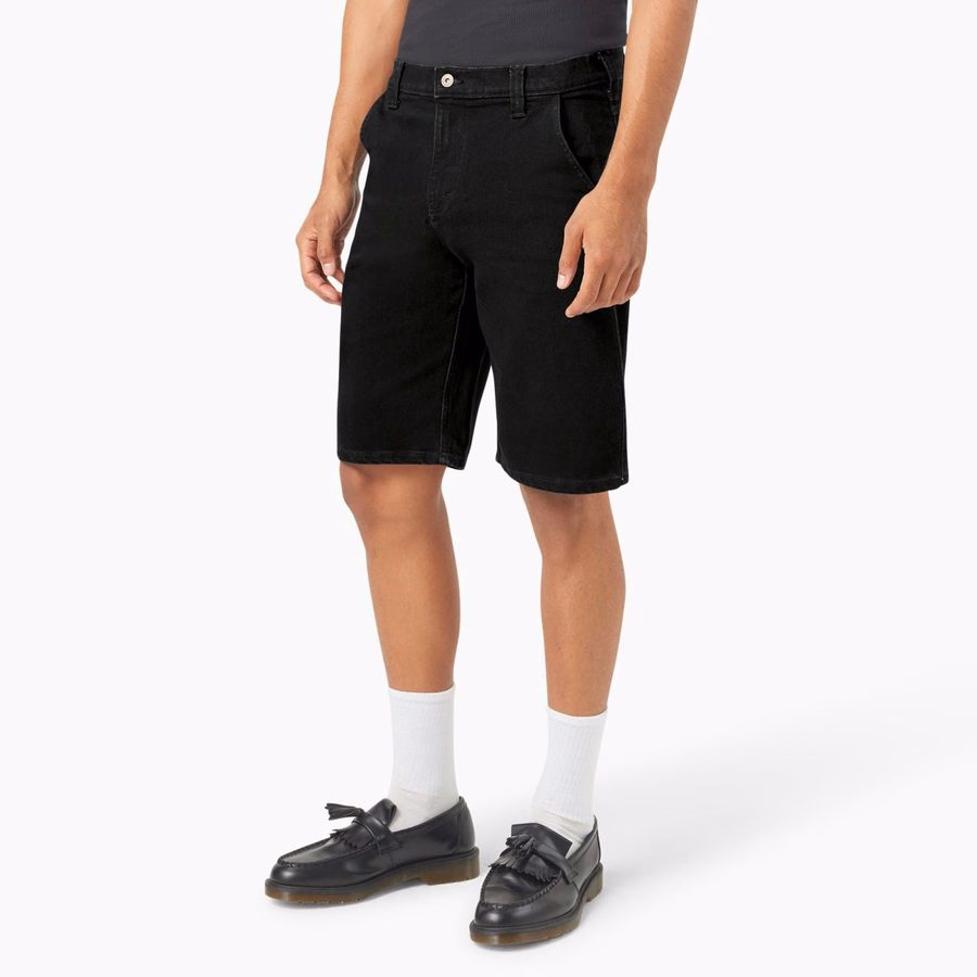 Pantaloni scurți utilitari din denim. 11