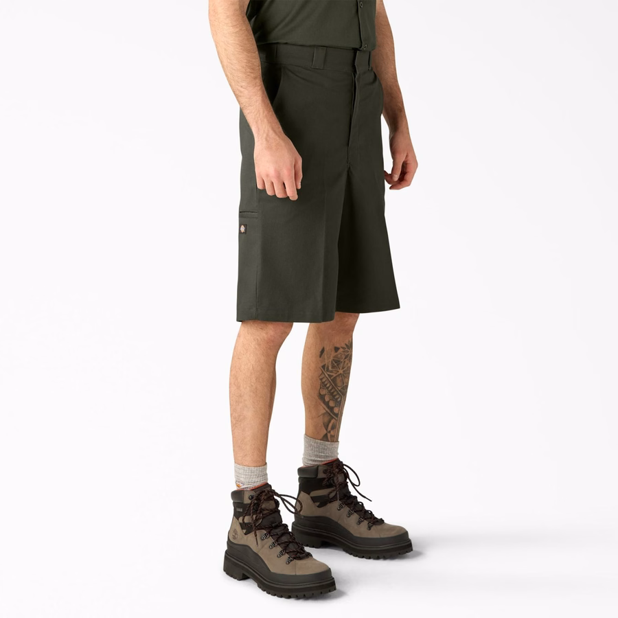 Pantaloni scurți de lucru lejeri, cu croială plată în față. 13