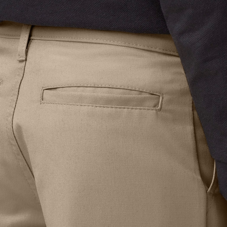Pantaloni Classic Fit pentru băieți. Mărimea 4-20