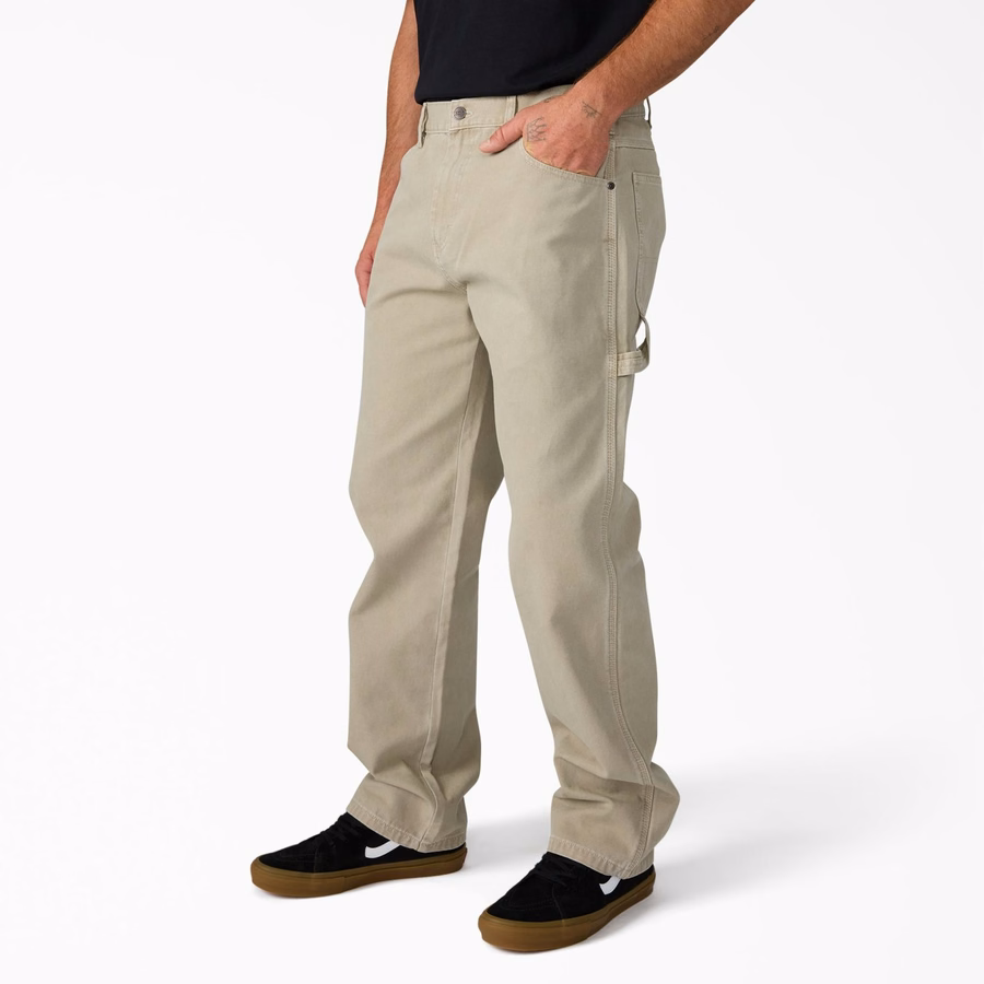 Pantaloni de tâmplărie purtați în Duck Carpenter