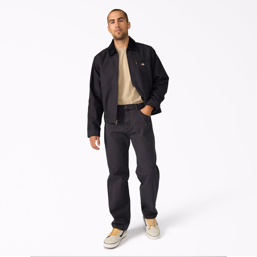 Pantaloni de tâmplărie purtați în Duck Carpenter
